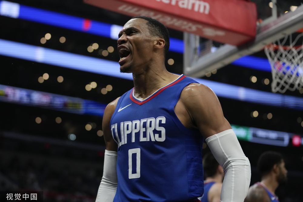 同奋斗的历 同奋斗的历