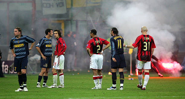 在此背景下 在此背景下