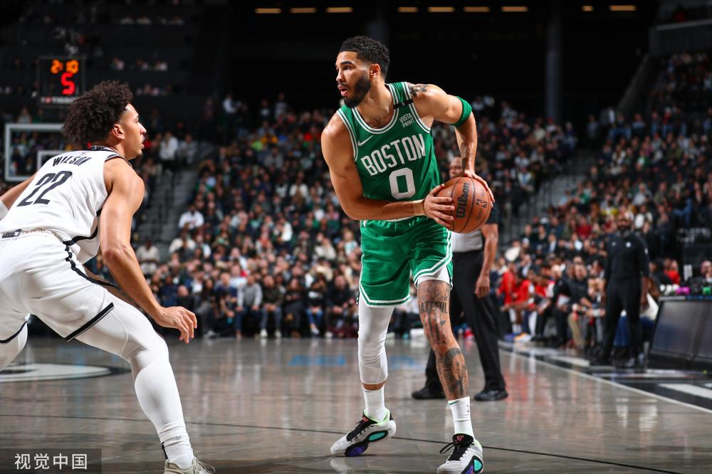 他在年轻时 他在年轻时